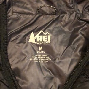 Like new REI puffer jacket